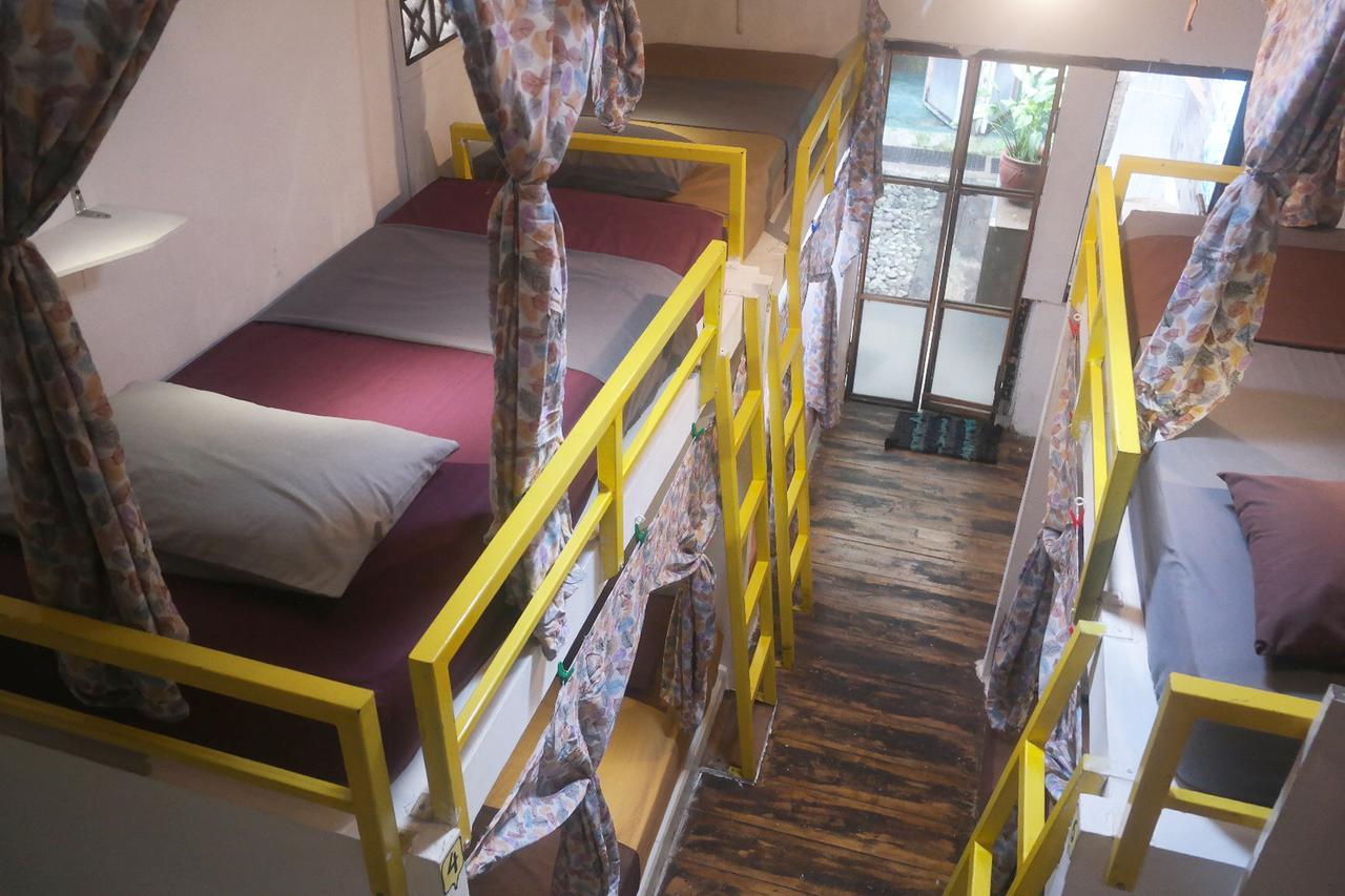 Abrakadabra! Artbnb Yogyakarta Exterior photo