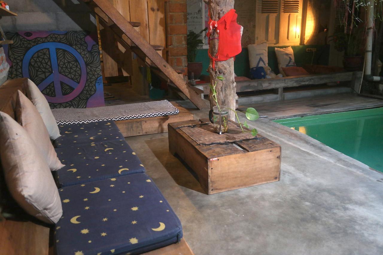 Abrakadabra! Artbnb Yogyakarta Exterior photo